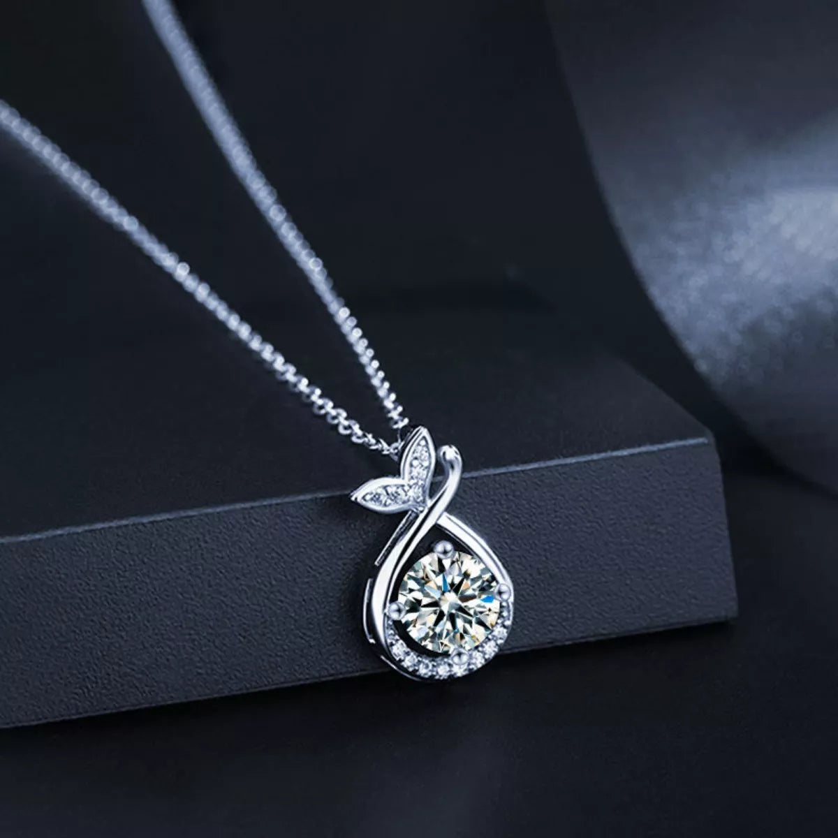 1 Carat Moissanite Pendant Necklace