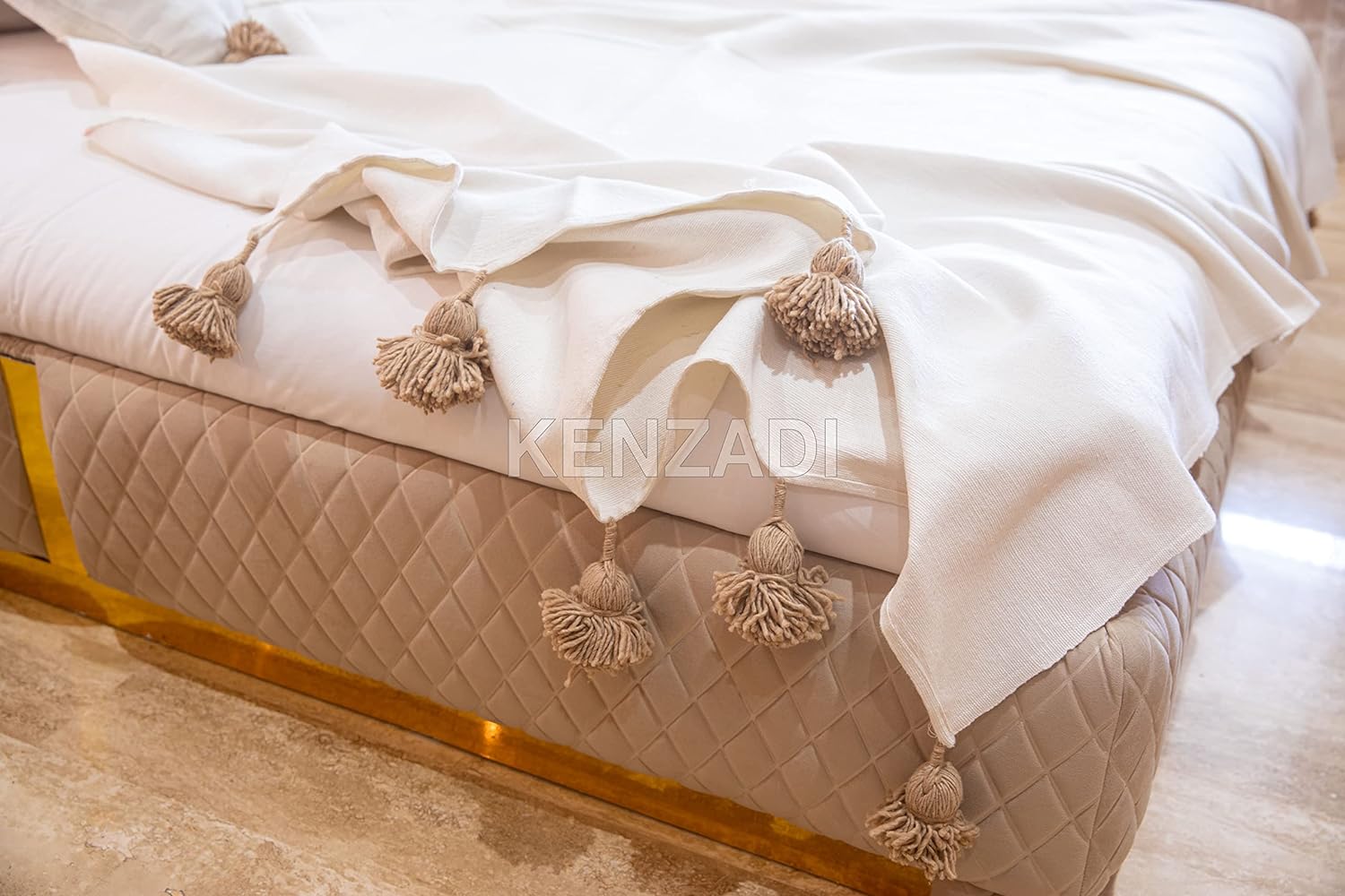 KENZADI Moroccan Handmade Pompom Blanket, Throw Blanket, Pom Pom Blanket, Boho Blanket, Bed Cover, Warm Blanket, Cozy Blanket ( White with pom Brown, Queen (U.S. Standard))